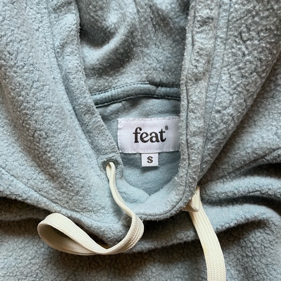 FEAT men’s small blue sweatshirt - Picture 1 of 3